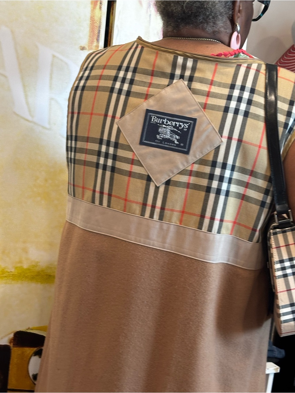 Burberry Beige Double-Breasted Trench Coat with Belt - Picture 11 of 14